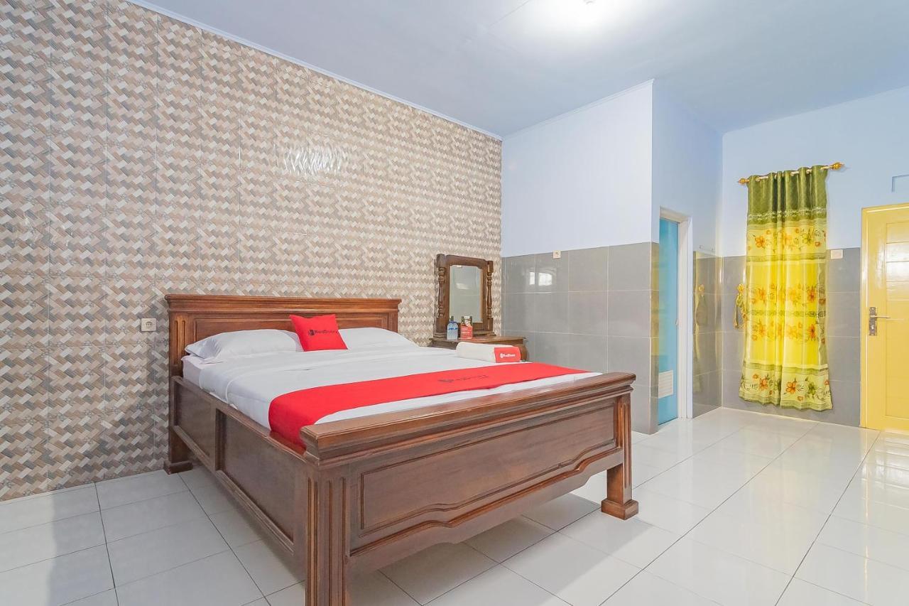 Hotel Reddoorz Syariah @ Tambak Mekar Street Subang Djalantjagak Exterior foto